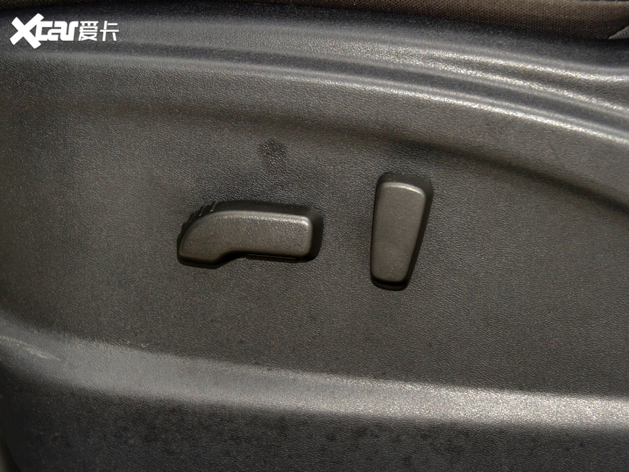 2020T70 2.0L CVTJ V