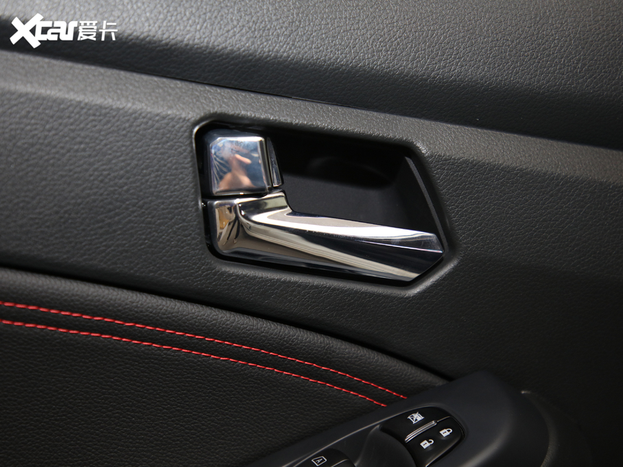 2020T70 2.0L CVT VI