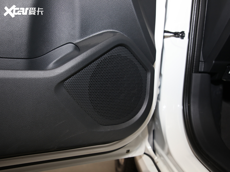 2020T70 2.0L CVT VI