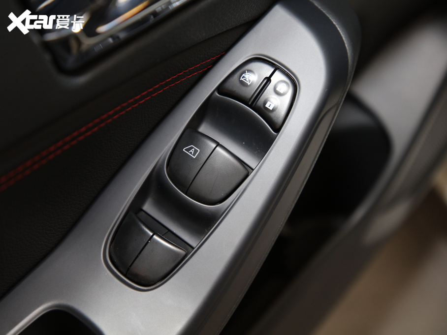 2020T70 2.0L CVT VI