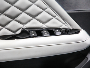 2020260T 48Vp Ԅ п؅^