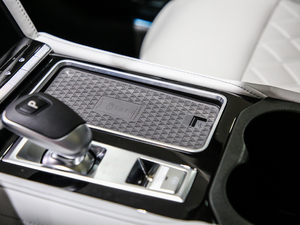 2020260T 48Vp Ԅ п؅^