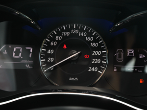 20201.6L XE CVTM п؅^