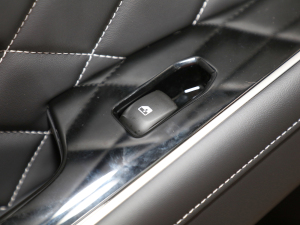 2021260T Ԅ48Vp װ п؅^