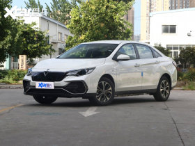 2022���D60EV 