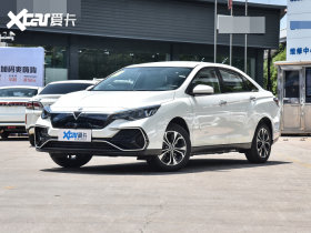 2022���D60EV 