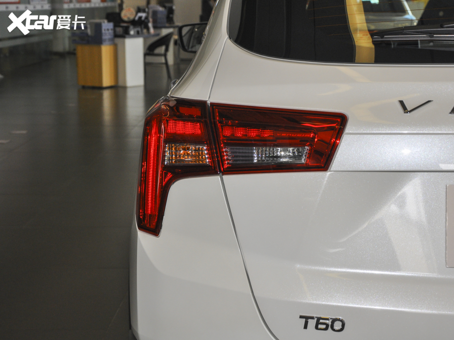 2022���T60 1.6L CVT���а�