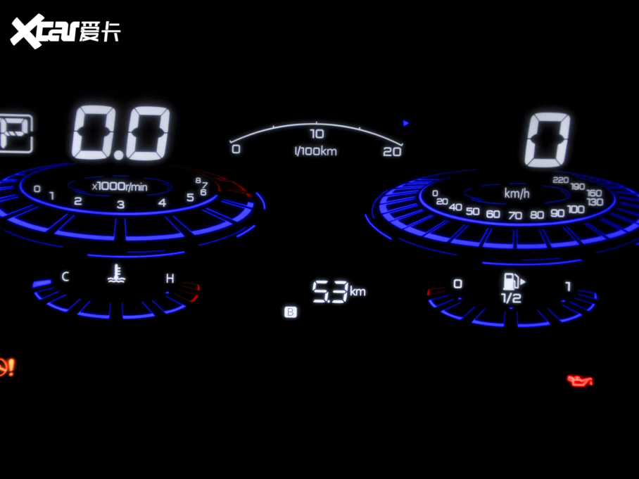 2022���T60 1.6L CVT���а�