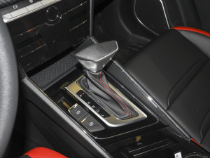 2022款1.6L CVT智行版 换挡杆