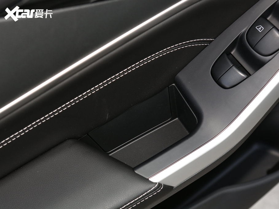 2023���D60EV PLUS ���а�RJ��