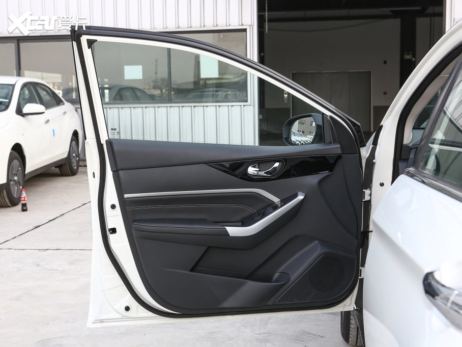 2023���D60EV PLUS ���а�RJ��