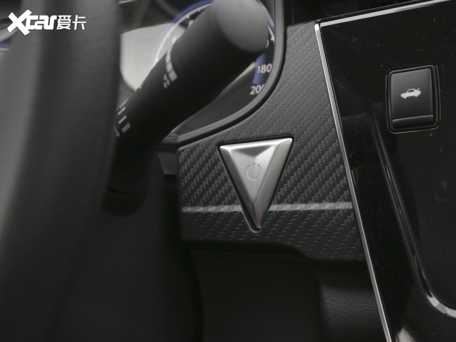 2023���D60EV PLUS ���m��SI��