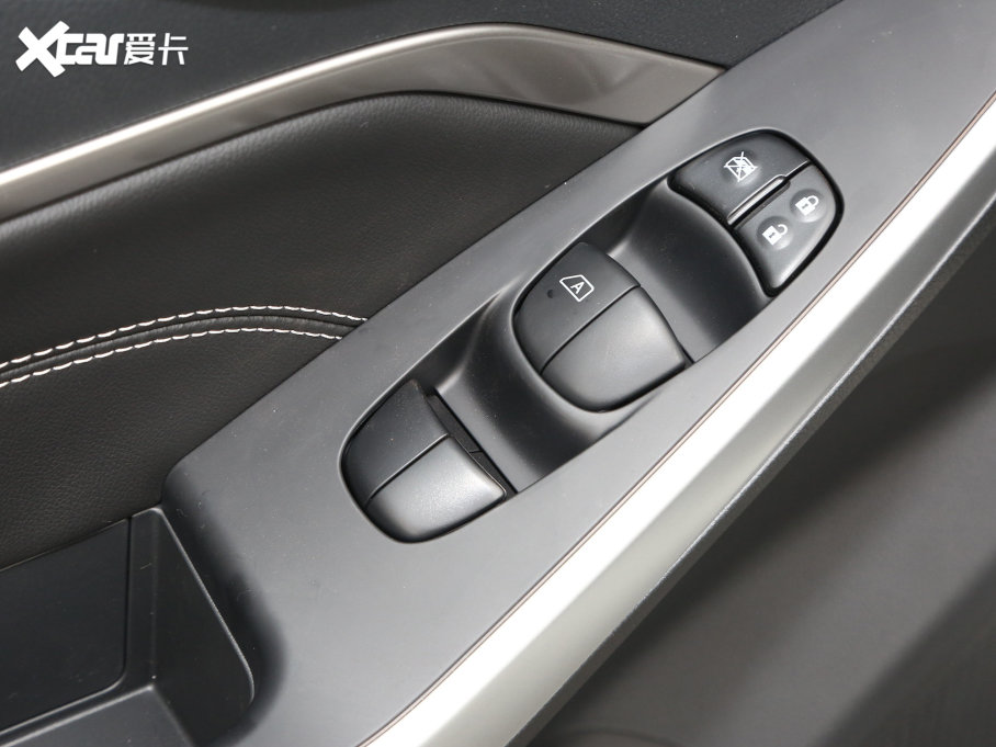 2023���D60EV PLUS ���m��SI��