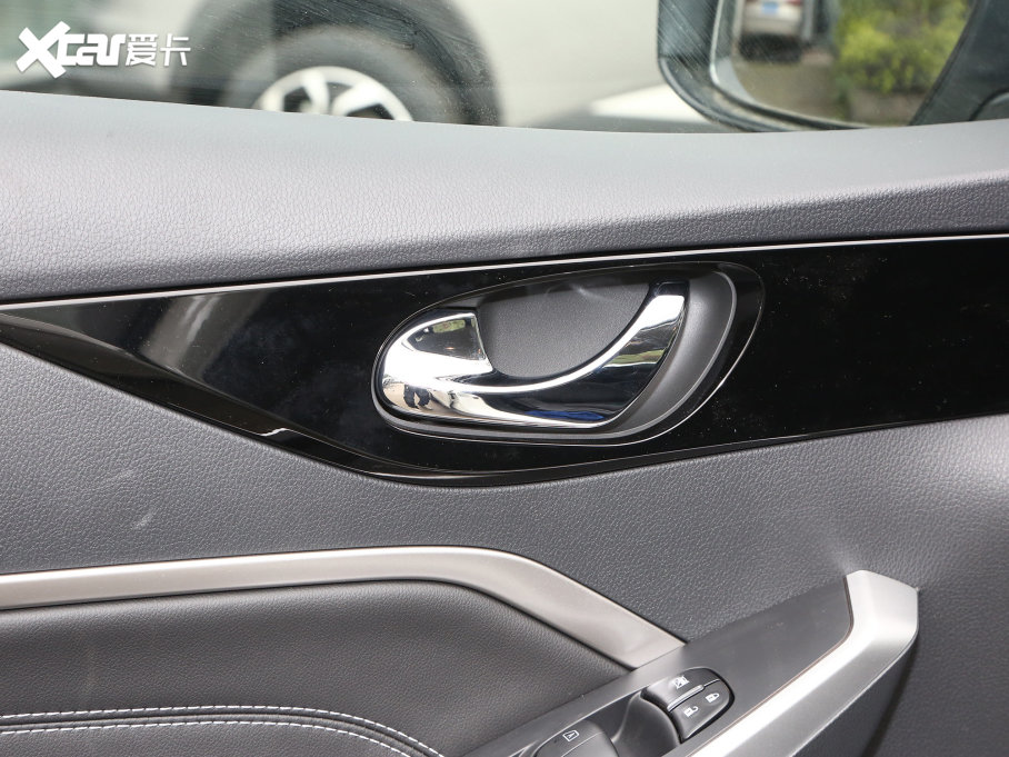 2023���D60EV PLUS ���m��SI��