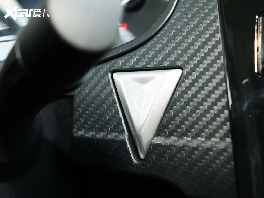 2023���D60EV PLUS ���m��CI��