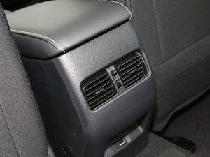 2023��PLUS ���m��SI�� �п؅^(q��)