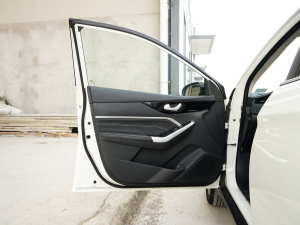 2023��PLUS ���m��CI�� �{�λ܇�T