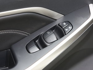 2023PLUS 1.6L XE CVTI п؅^