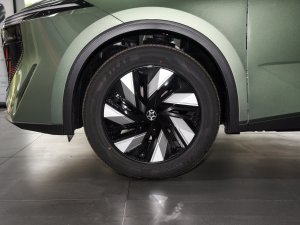 2023款110km iE版 轮圈