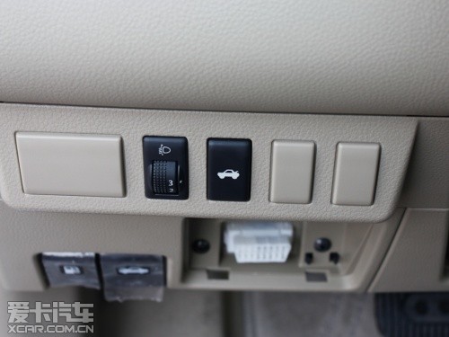 東風日產-啟辰 2012款啟辰D50