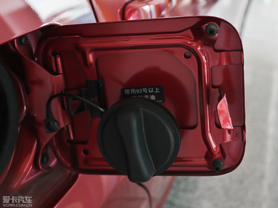 2012���R50 1.6L �ք�(d��ng)���F��