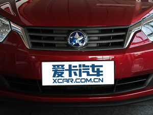 2012款1.6L 手动尊贵版 中网