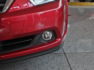 2012款1.6L 手动尊贵版 前雾灯