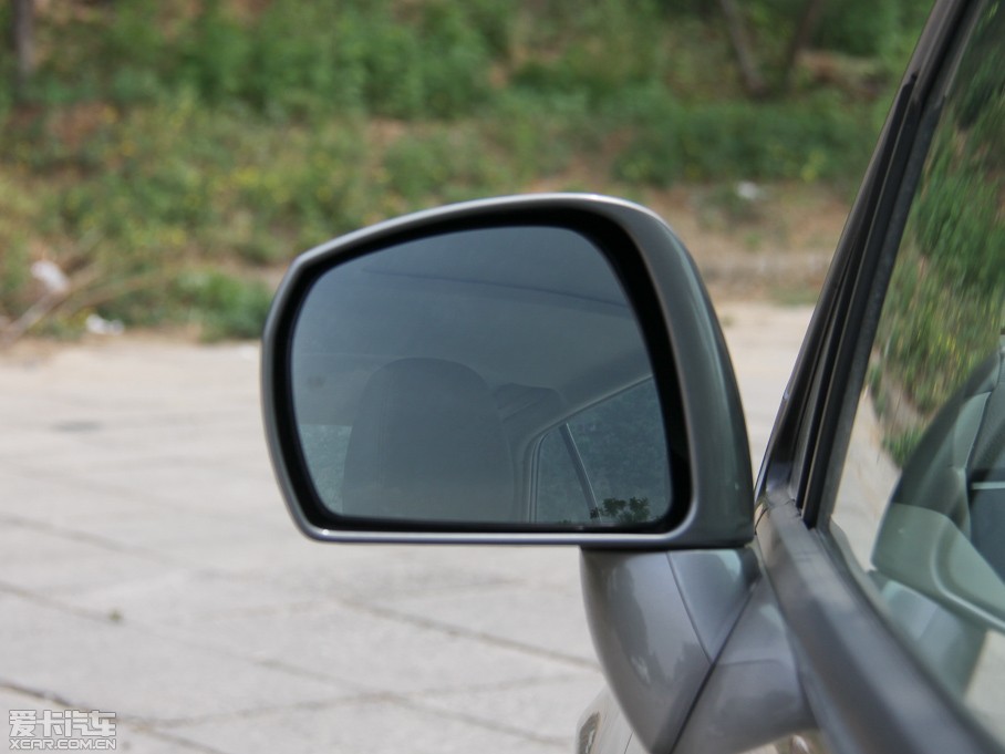 2013���D50 1.6L �քӺ��A��