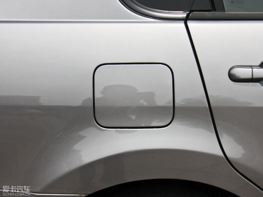 2013���D50 1.6L �քӺ��A��