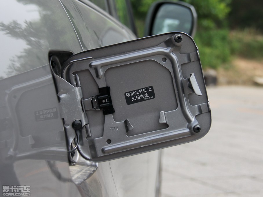 2013���D50 1.6L �քӺ��A��