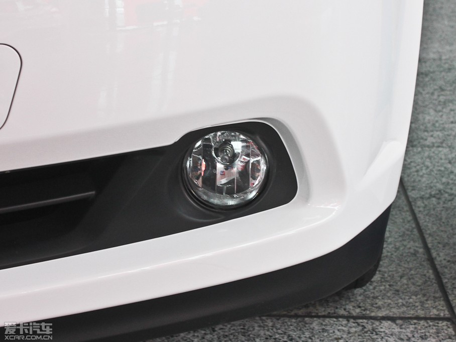 2013D50 1.6L ԄӺA