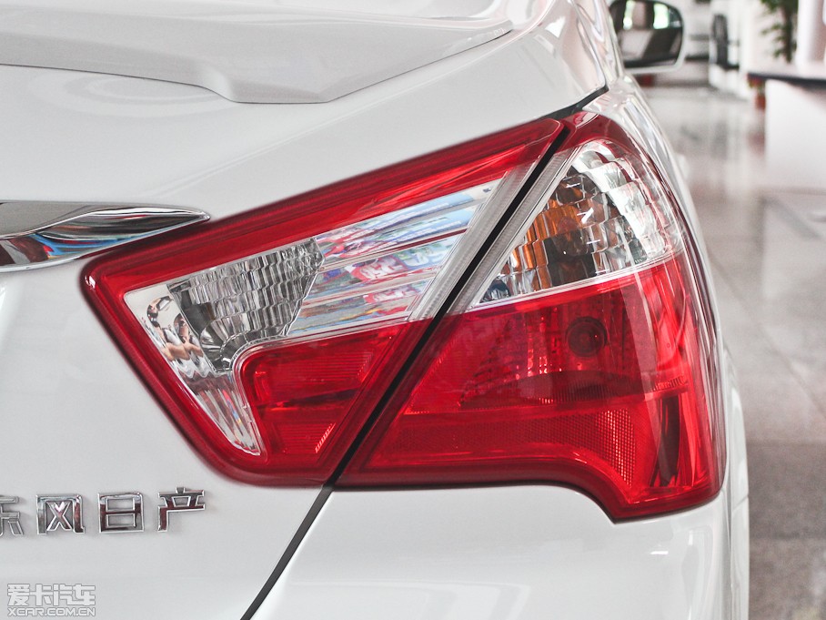 2013D50 1.6L ԄӺA