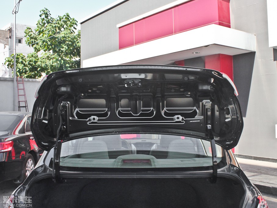 2013D50 1.6L Ԅ(dng)A