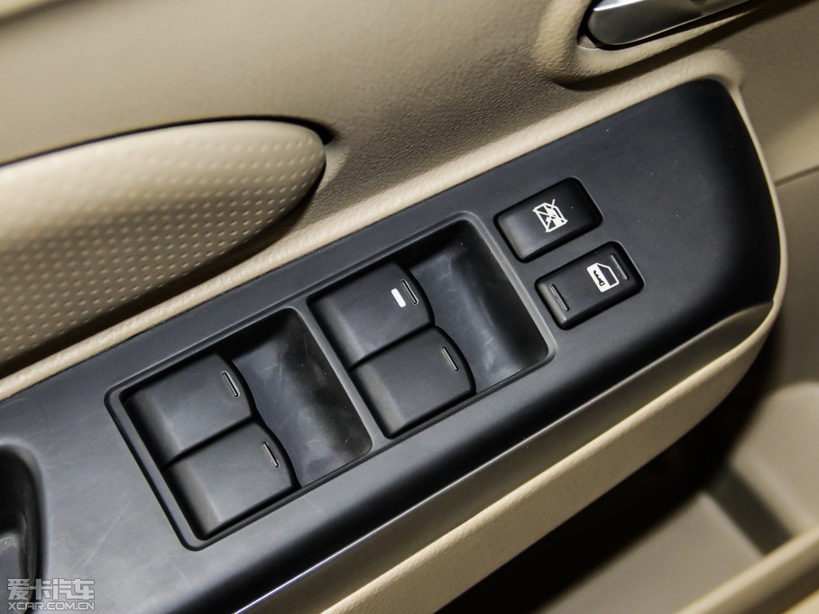 2013D50 1.6L քӱ 