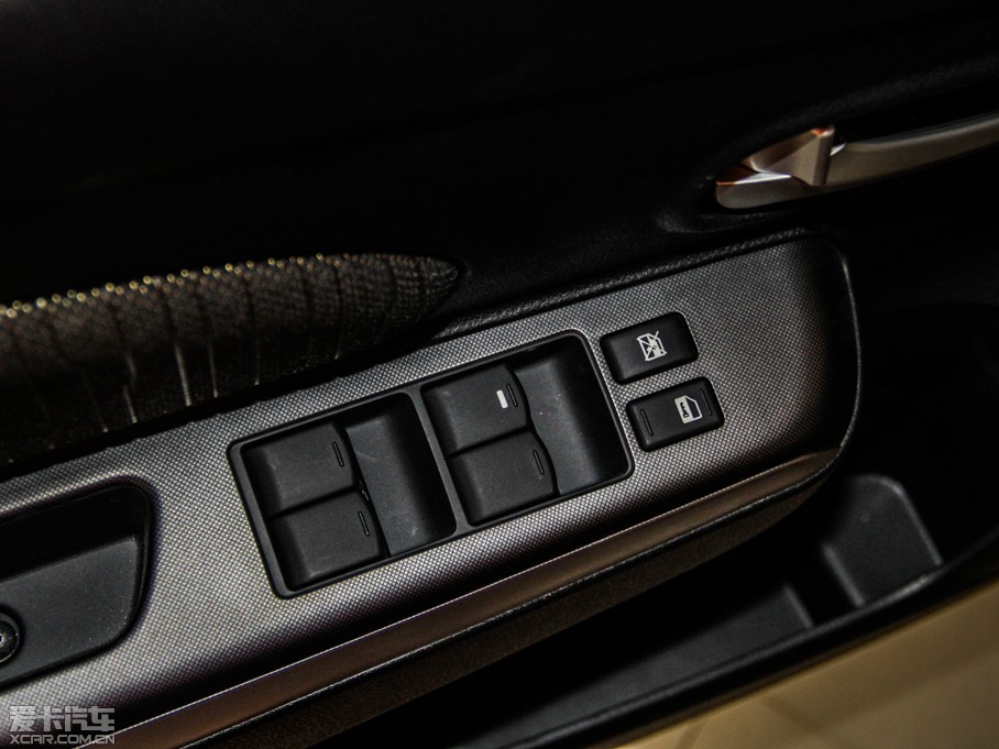 2014R50X 1.6L քӰ