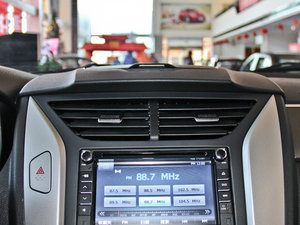 2014款1.6L 手动北斗导航版 空调出风口