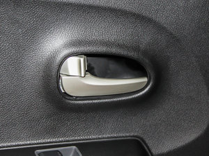 2014款1.6L 手动版 空间座椅