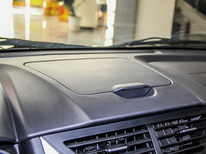 2014款1.6L 手动版 空间座椅