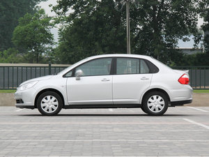 2014款1.6L 手动精彩版  正侧（左）