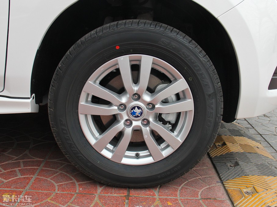 2015T70 2.0L CVTа