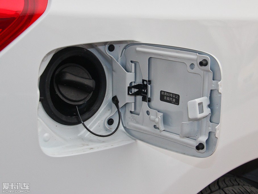 2015T70 2.0L CVTа