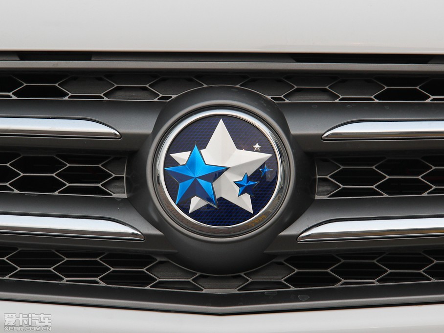 2015T70 2.0L CVTа