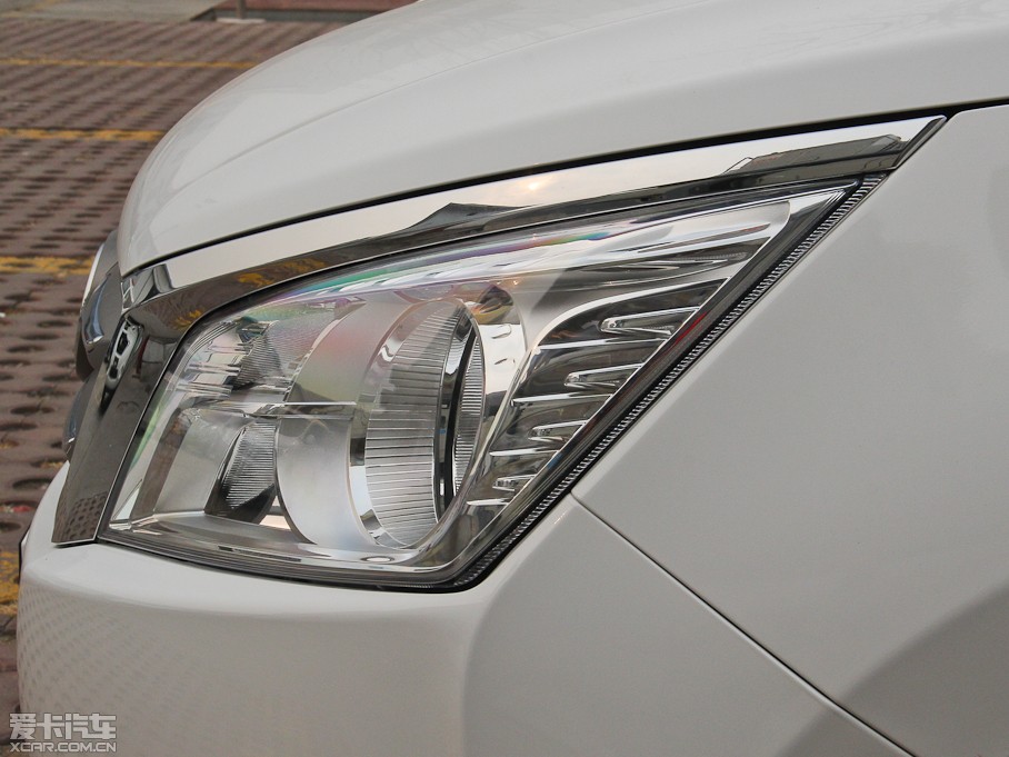 2015T70 2.0L CVTа