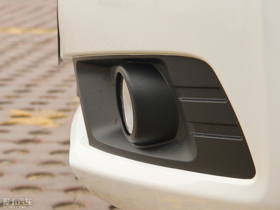 2015T70 2.0L CVTа