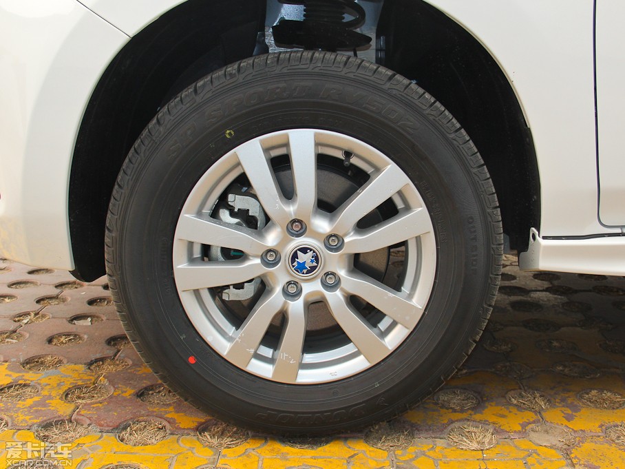 2015T70 2.0L CVTа