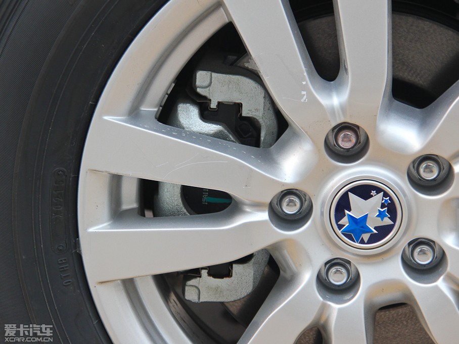 2015T70 2.0L CVTа