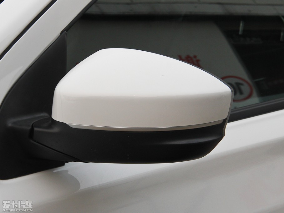 2015T70 2.0L CVTа