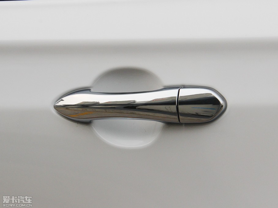 2015T70 2.0L CVTа