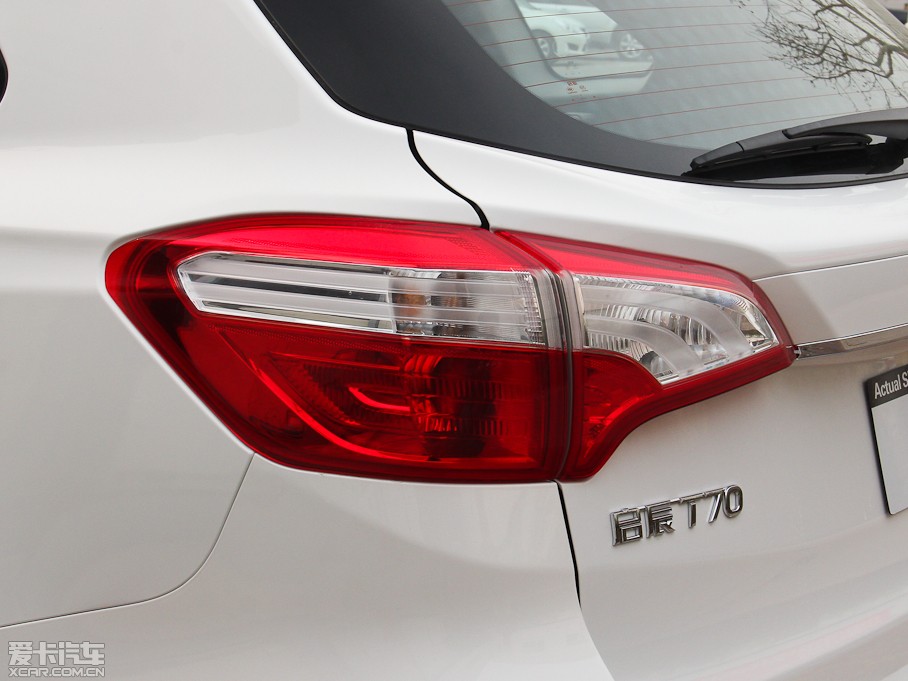 2015T70 2.0L CVTа