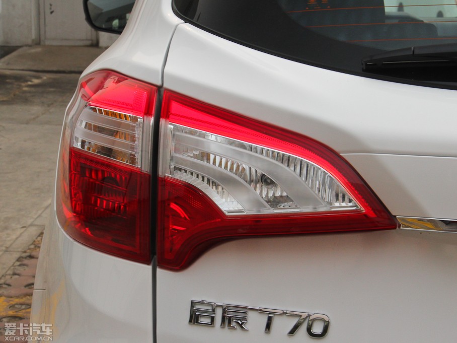 2015T70 2.0L CVTа